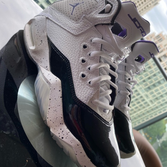 Nike Jordan B'Loyal 'White Court Purple' - Picture 6 of 6